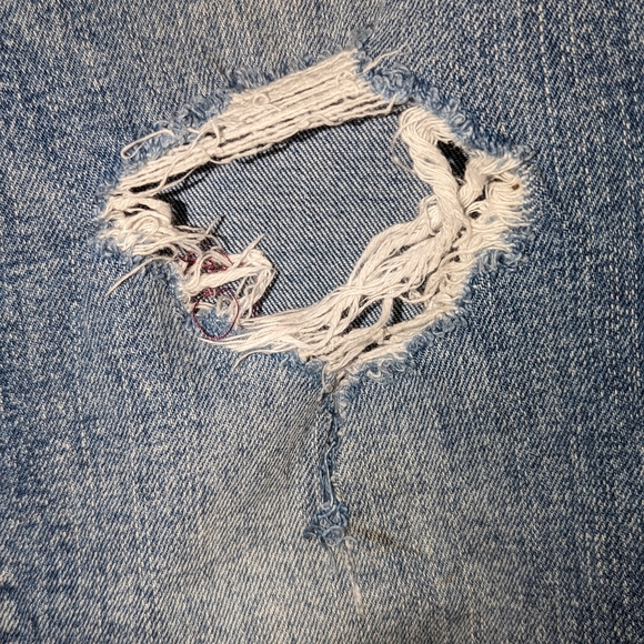Old Navy Boyfriend Jeans - 2 - Picture 4 of 4